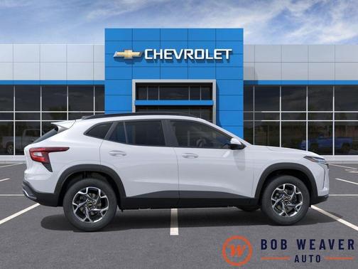 Summit White 2026 Chevrolet Trax LT