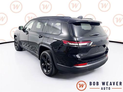 Diamond Black Crystal Pearlcoat 2023 Jeep Grand Cherokee L Limited