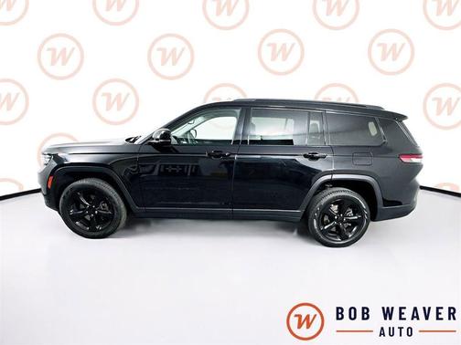 Diamond Black Crystal Pearlcoat 2023 Jeep Grand Cherokee L Limited