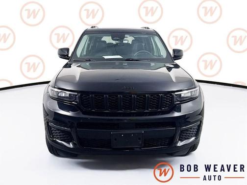 Diamond Black Crystal Pearlcoat 2023 Jeep Grand Cherokee L Limited