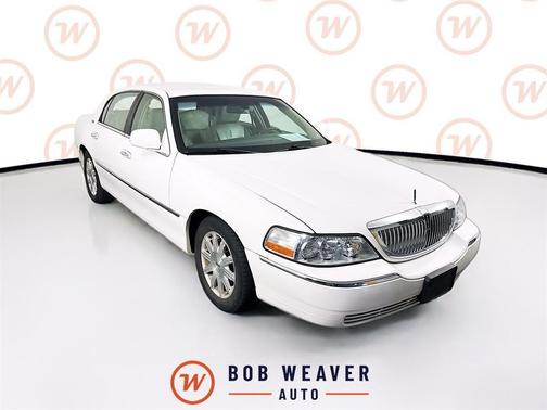 2011 Lincoln Town Car Signature