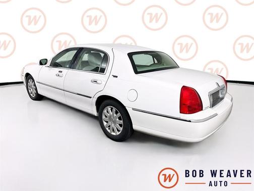 2011 Lincoln Town Car Signature