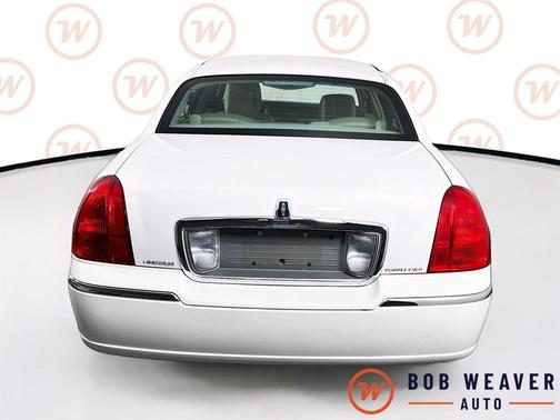 2011 Lincoln Town Car Signature