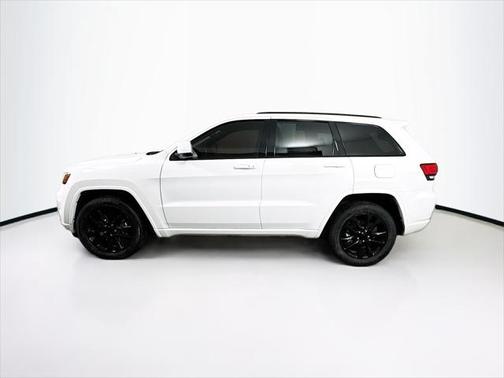 2022 Jeep Grand Cherokee Laredo