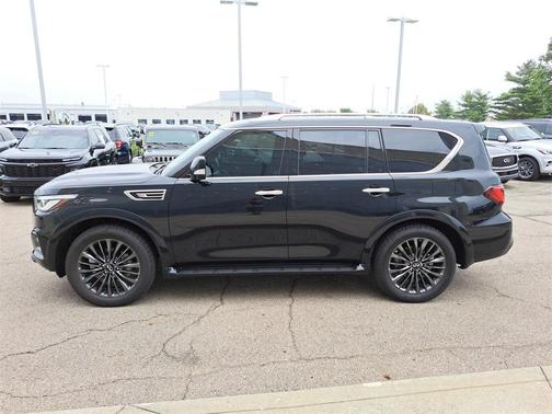2024 INFINITI QX80 SENSORY