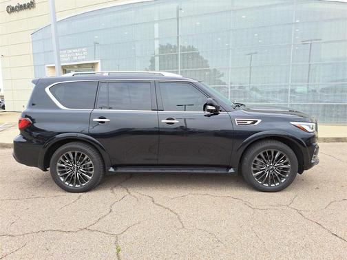 2024 INFINITI QX80 SENSORY