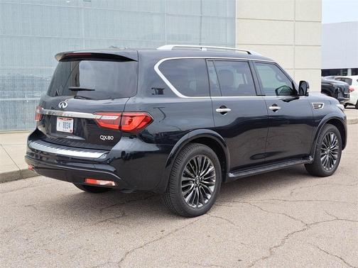 2024 INFINITI QX80 SENSORY