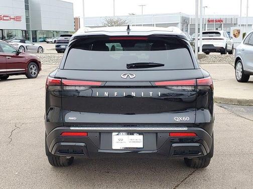 2025 INFINITI QX60 Luxe