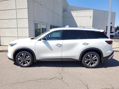 2025 INFINITI QX60 Luxe