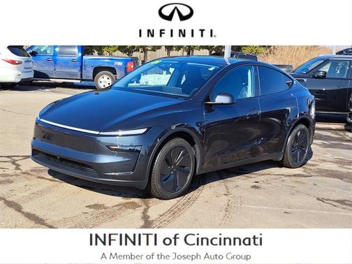 2026 Tesla Model Y PREMIUM