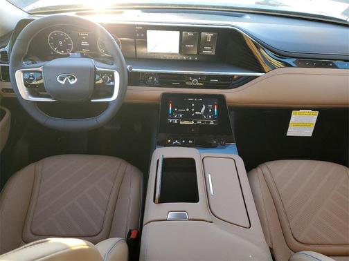 2025 INFINITI QX80 Luxe