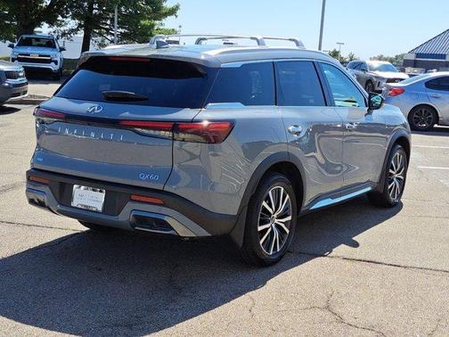 2025 INFINITI QX60 SENSORY