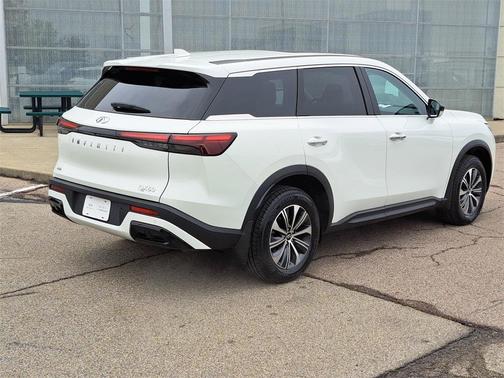 2023 INFINITI QX60 Pure