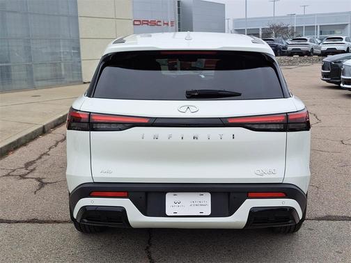 2023 INFINITI QX60 Pure