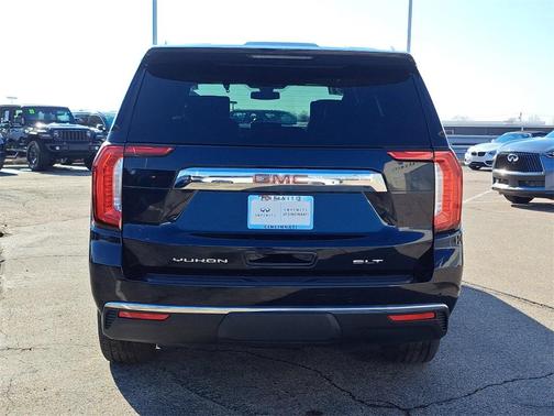 2021 GMC Yukon SLT