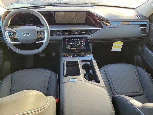 2025 INFINITI QX80 Luxe