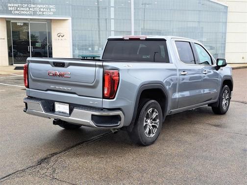 2025 GMC Sierra 1500 SLT