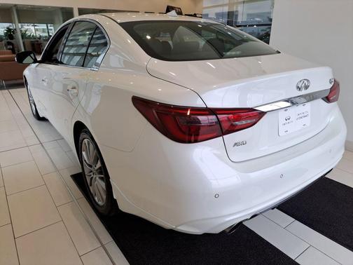 2022 INFINITI Q50 LUXE