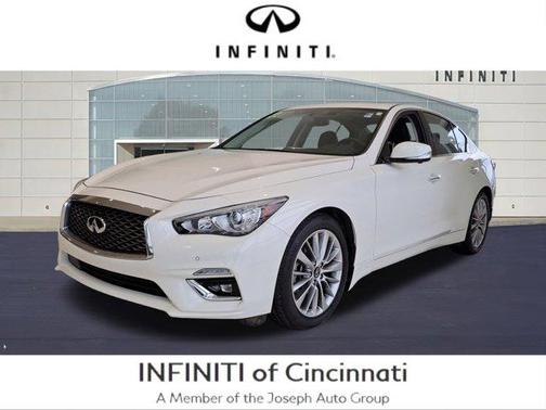 2022 INFINITI Q50 LUXE