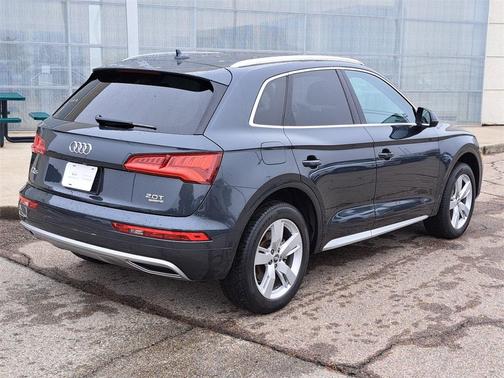 2018 Audi Q5 2.0T Premium Plus