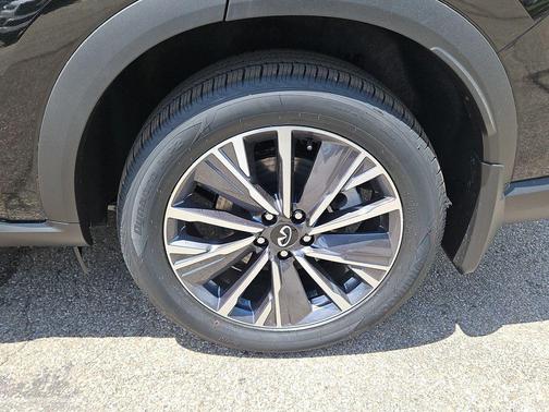Diamond Black 2027 INFINITI QX60 Luxe