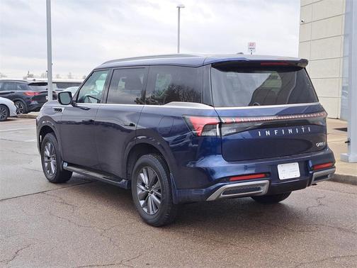 2025 INFINITI QX80 PURE