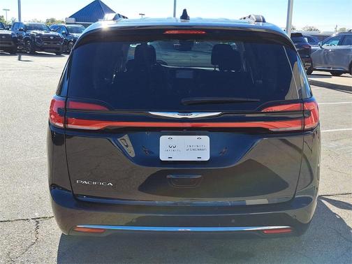 2021 Chrysler Pacifica Touring