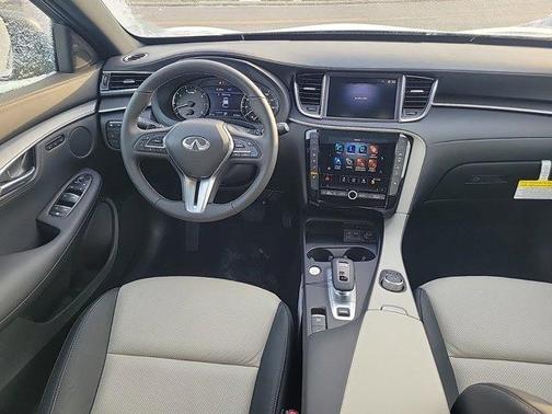 2025 INFINITI QX55 LUXE