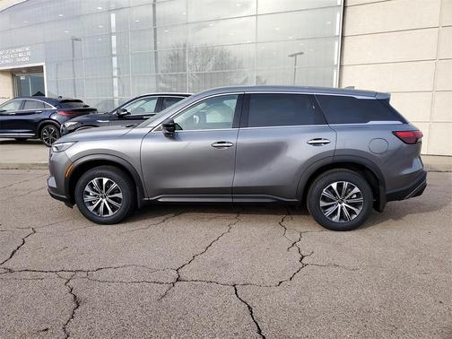 2025 INFINITI QX60 Pure