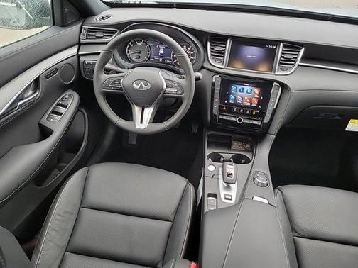 2025 INFINITI QX55 LUXE