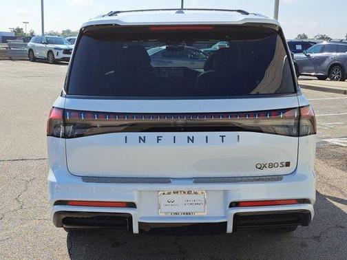 2026 INFINITI QX80 SPORT