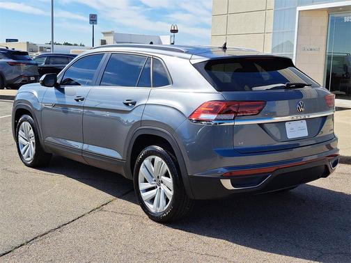 2021 Volkswagen Atlas Cross Sport 2.0T SE w/Technology