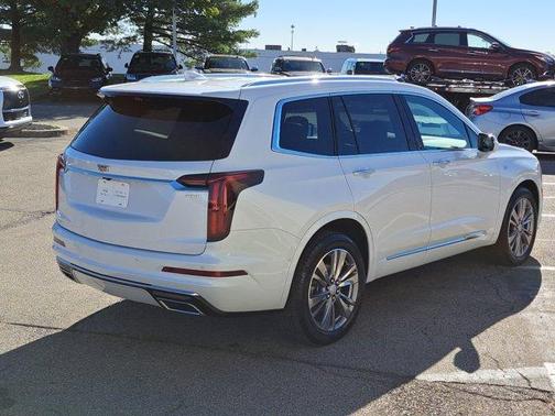 2023 Cadillac XT6 Premium Luxury AWD