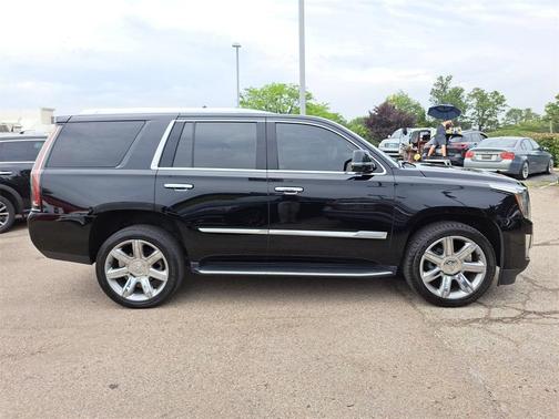 2018 Cadillac Escalade Luxury