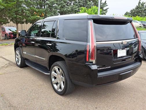 2018 Cadillac Escalade Luxury
