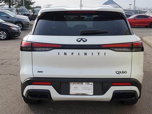 2025 INFINITI QX60 Luxe