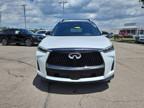 2t Rad Wht 2027 INFINITI QX60 AUTOGRAPH