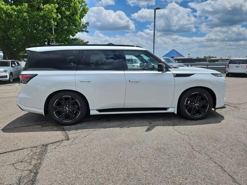 Radiant White 2026 INFINITI QX80 SPORT