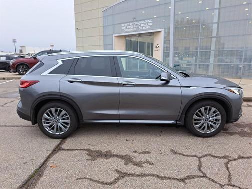 2024 INFINITI QX50 Luxe