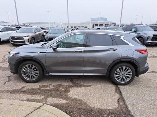 2024 INFINITI QX50 Luxe