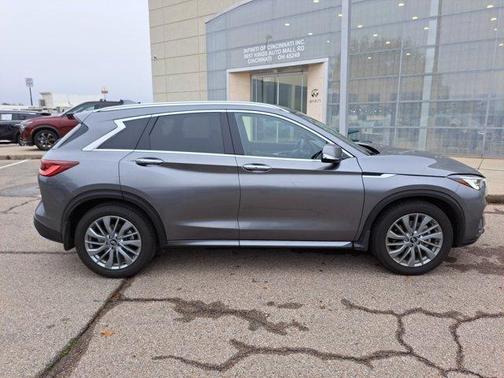 2024 INFINITI QX50 Luxe