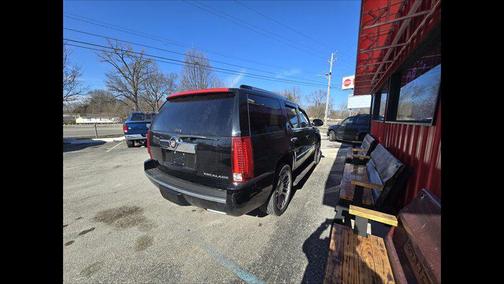 2013 Cadillac Escalade Platinum Edition