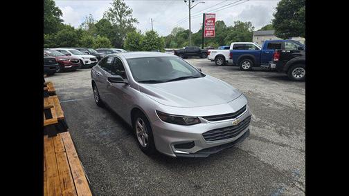 Silver Ice Metallic 2017 Chevrolet Malibu 1LS