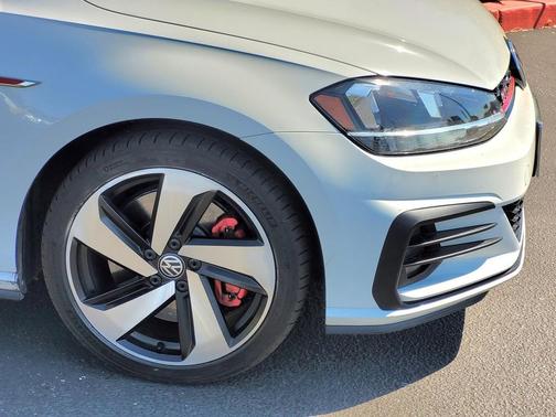 2020 Volkswagen Golf GTI 2.0T SE DSG