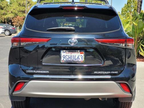 2023 Toyota Highlander Platinum