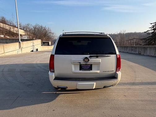 2013 Cadillac Escalade Luxury