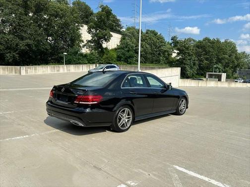 2016 Mercedes-Benz E-Class Luxury Sedan