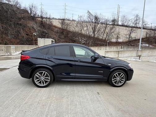 2018 BMW X4 xDrive28i