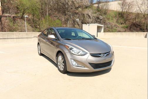 Desert Bronze 2015 Hyundai ELANTRA SE