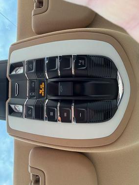 2012 Porsche Panamera 4